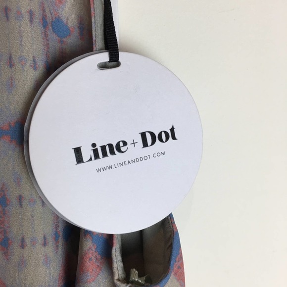 NWT LINE & DOT Sleeveless Flowy Top - Picture 4 of 6